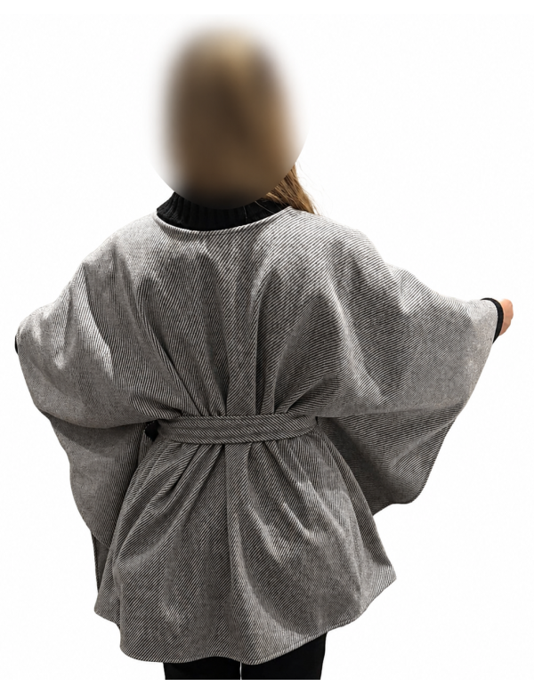 Cape femme unie avec ceinture à petit prix  | DestockEnLive.com